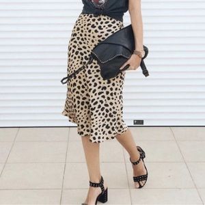 10 Rachel Zoe Midi Skirt Leopard TRENDING pull on